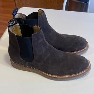 Todd Snyder Men's Brown Suede Chelsea Boots Sz 11.  NWOB. Box25. SEE PICTURES